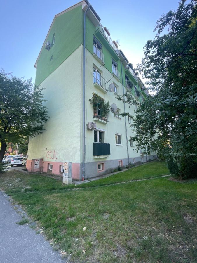 Apartman Daxnerko - Samostatny Dvojpokojovy Byt 브라티슬라바 외부 사진